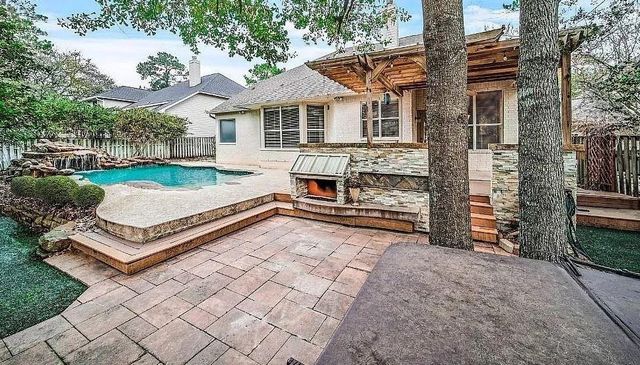11 Sunspree Place, The Woodlands, TX 77382
