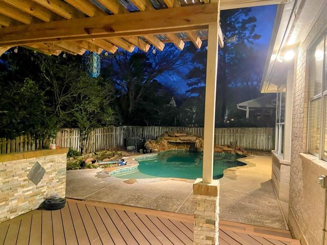11 Sunspree Place, The Woodlands, TX 77382