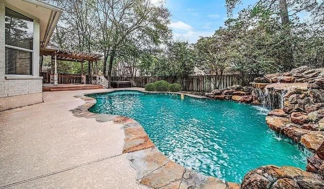 11 Sunspree Place, The Woodlands, TX 77382