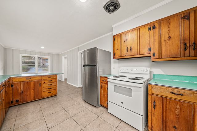 250 E 16th St, Cookeville, TN 38501