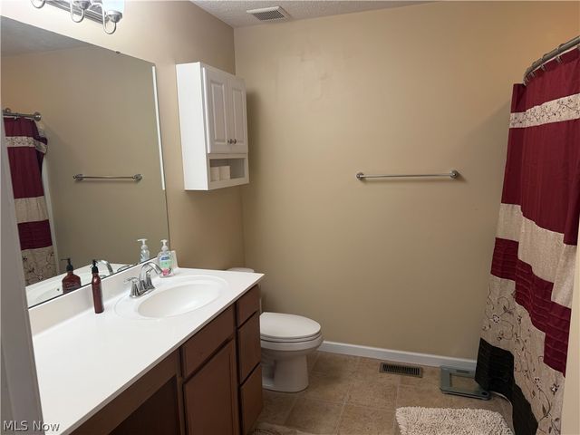 2951 Island Creek Drive, Medina, OH 44256