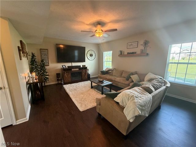2951 Island Creek Drive, Medina, OH 44256
