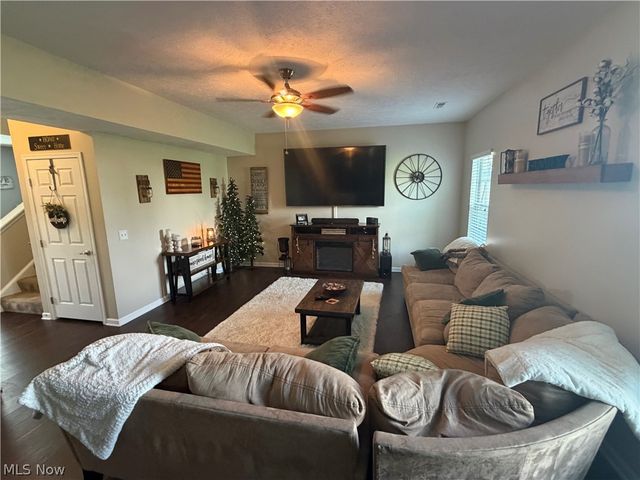 2951 Island Creek Drive, Medina, OH 44256