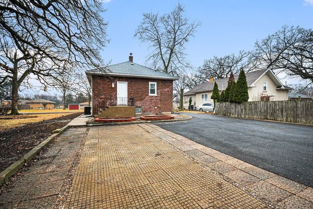 26 E 157th Street, South Holland, IL 60473