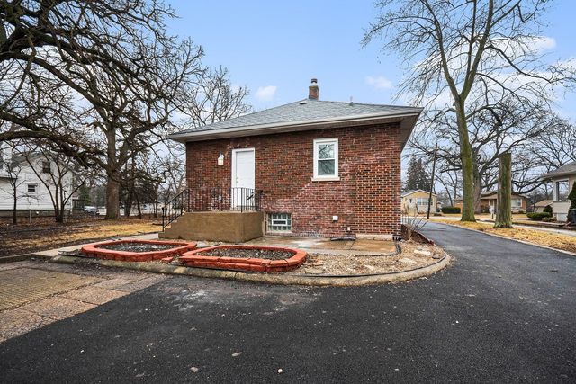 26 E 157th Street, South Holland, IL 60473