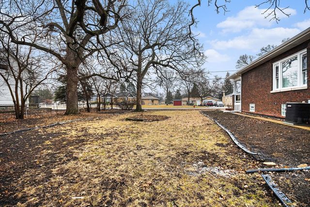 26 E 157th Street, South Holland, IL 60473