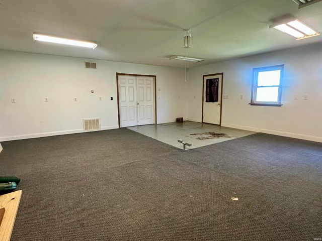 5600 Lone Star Court, Kokomo, IN 46901