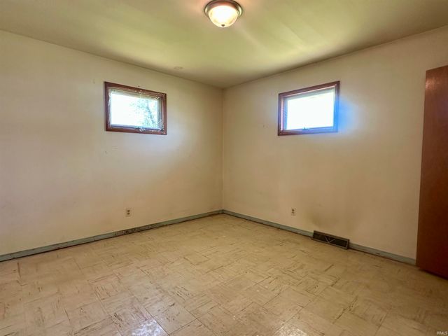 5600 Lone Star Court, Kokomo, IN 46901