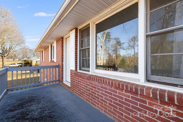 520 Old Wagy Road, Forest City, NC 28043