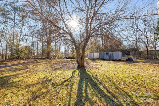 520 Old Wagy Road, Forest City, NC 28043