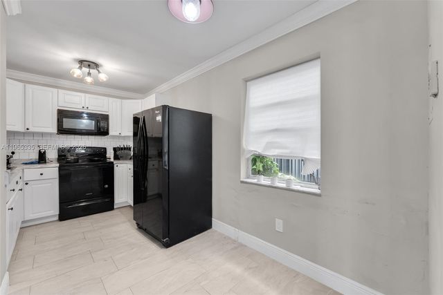 30 E 39th St 214, Hialeah, FL 33013