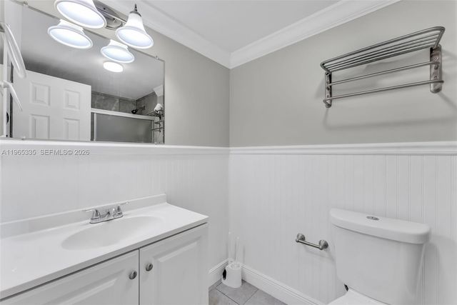 30 E 39th St 214, Hialeah, FL 33013