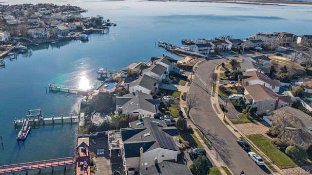 2072 Legion Street, Bellmore, NY 11710