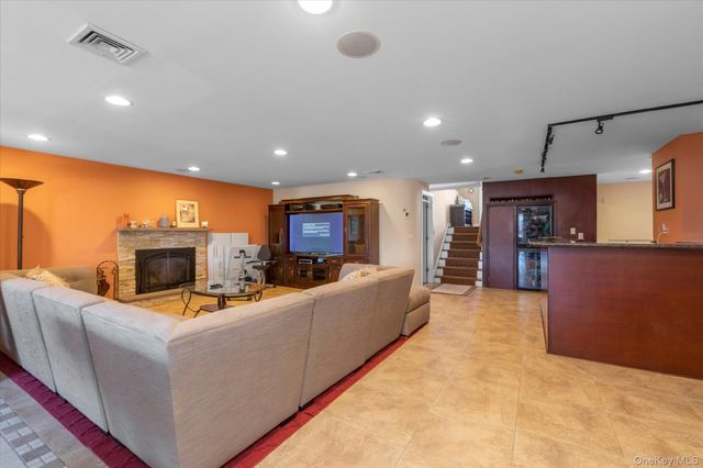 2072 Legion Street, Bellmore, NY 11710