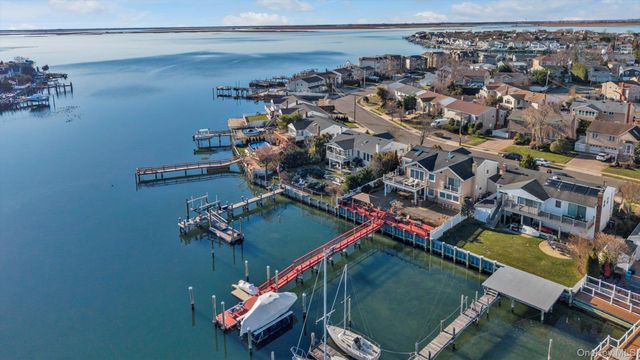 2072 Legion Street, Bellmore, NY 11710