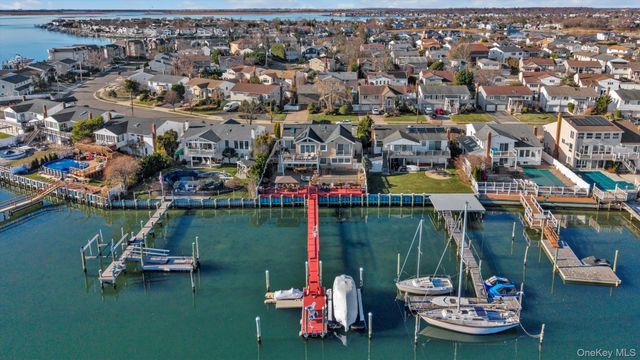 2072 Legion Street, Bellmore, NY 11710