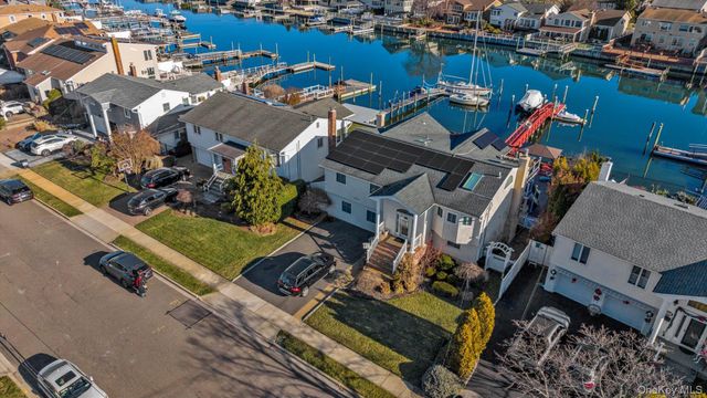 2072 Legion Street, Bellmore, NY 11710