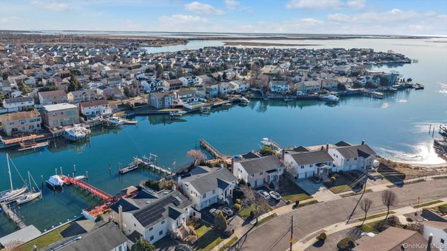 2072 Legion Street, Bellmore, NY 11710