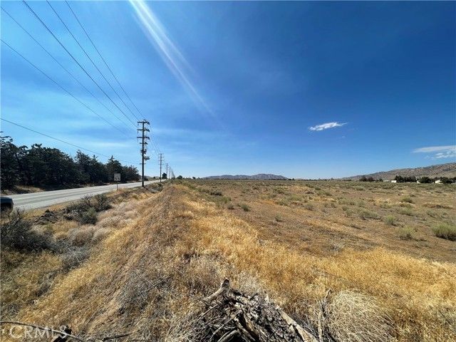 15050 Highline Road, Tehachapi, CA 93561