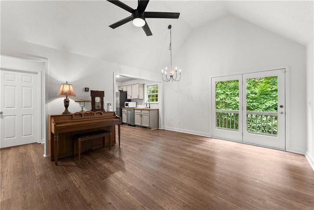 92 Bamby Lane, Ellijay, GA 30540