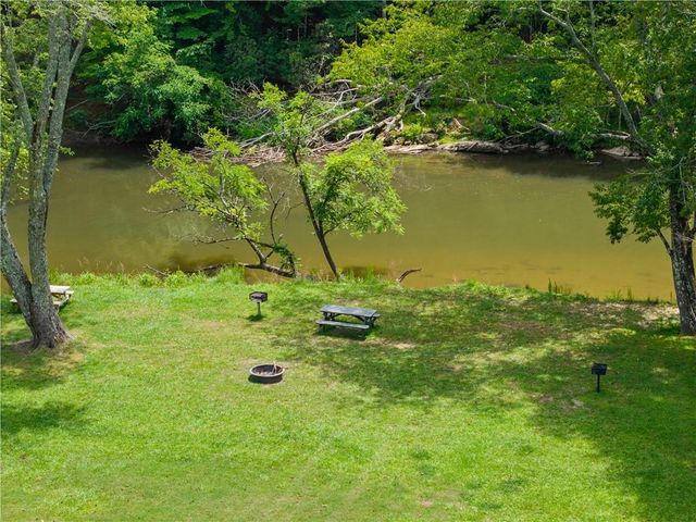 92 Bamby Lane, Ellijay, GA 30540