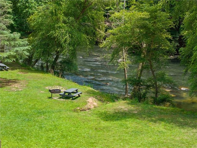 92 Bamby Lane, Ellijay, GA 30540