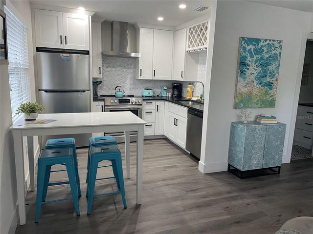 1910 MORRILL STREET 6, Sarasota, FL 34236