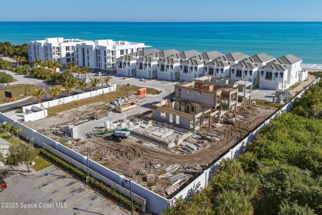 805 46th Place #9, Vero Beach, FL 32963