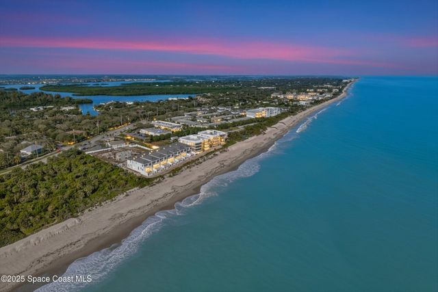 805 46th Place #9, Vero Beach, FL 32963