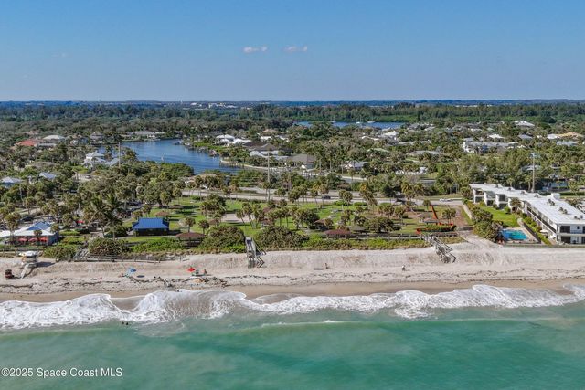 805 46th Place #9, Vero Beach, FL 32963
