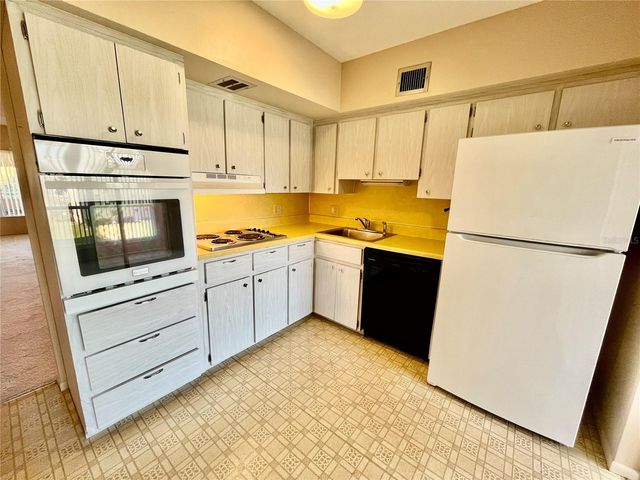 2041 AUSTRALIA WAY W 49, Clearwater, FL 33763