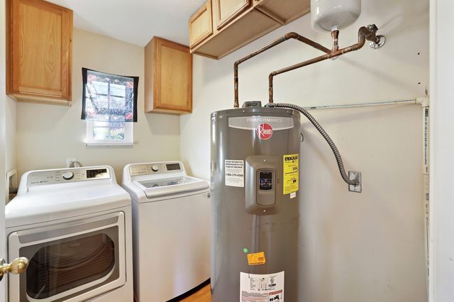 725 Calvert Ridge Rd, Westmoreland, TN 37186