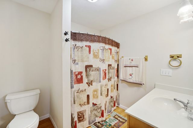 725 Calvert Ridge Rd, Westmoreland, TN 37186