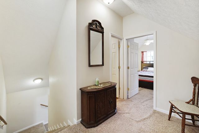 725 Calvert Ridge Rd, Westmoreland, TN 37186