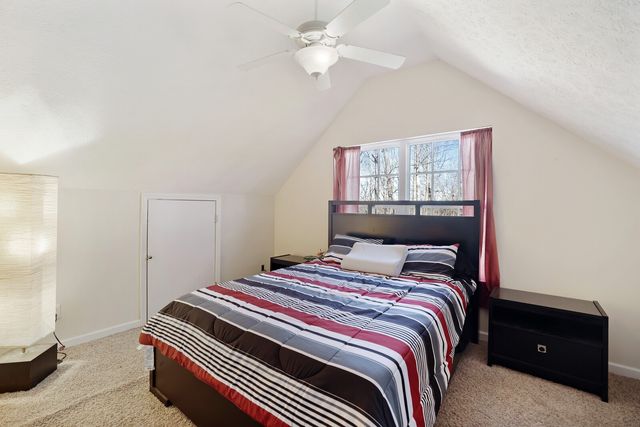 725 Calvert Ridge Rd, Westmoreland, TN 37186