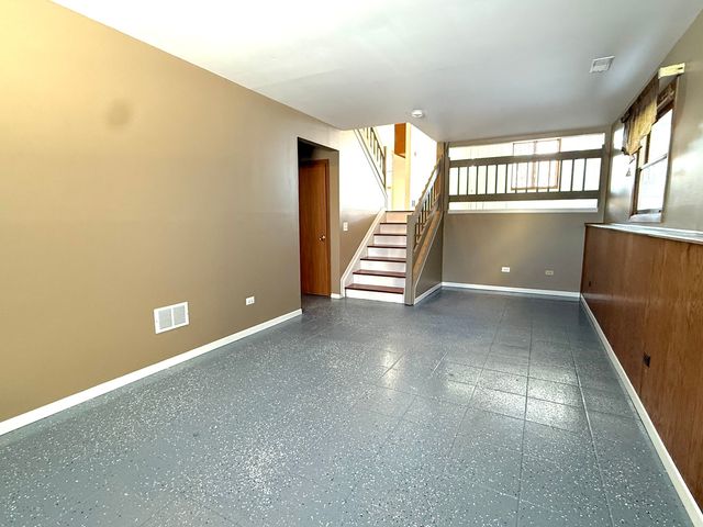 1703 Horeb Avenue, Zion, IL 60099