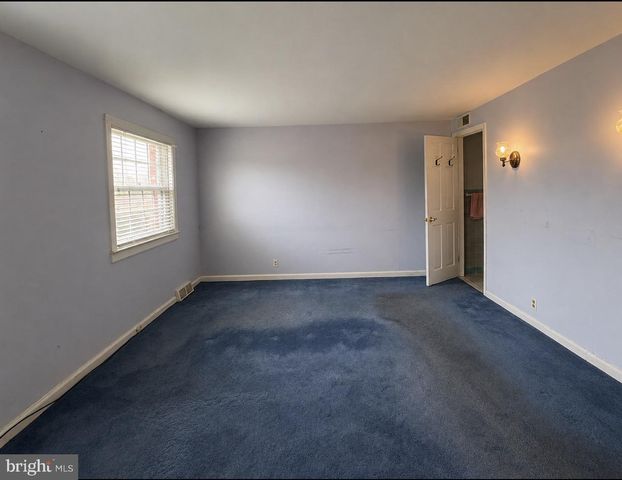 2913 GUILFORD ST, Philadelphia, PA 19152