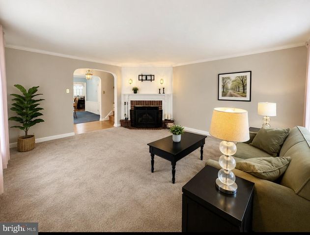 2913 GUILFORD ST, Philadelphia, PA 19152