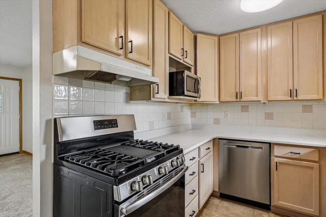 621 SE 4th Street, Ankeny, IA 50021