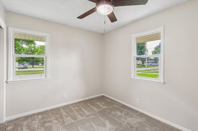 621 SE 4th Street, Ankeny, IA 50021
