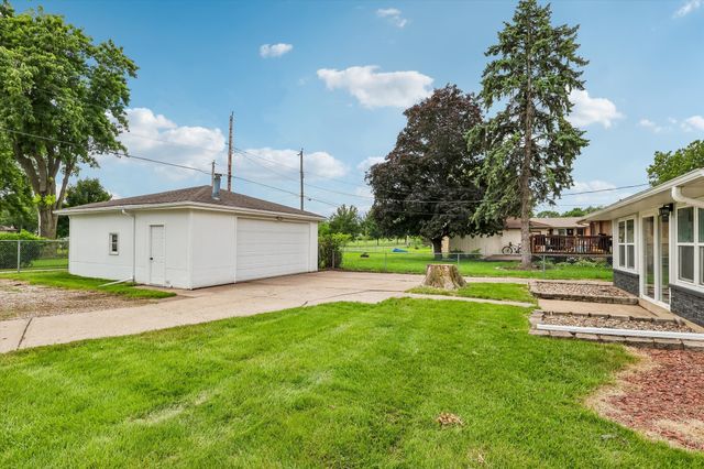 621 SE 4th Street, Ankeny, IA 50021