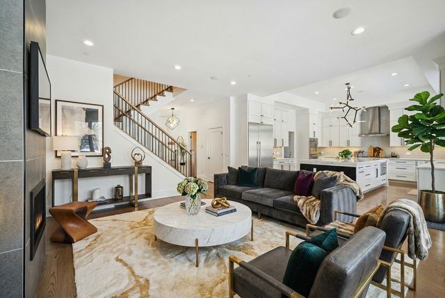 1443 Church Street, Northbrook, IL 60062