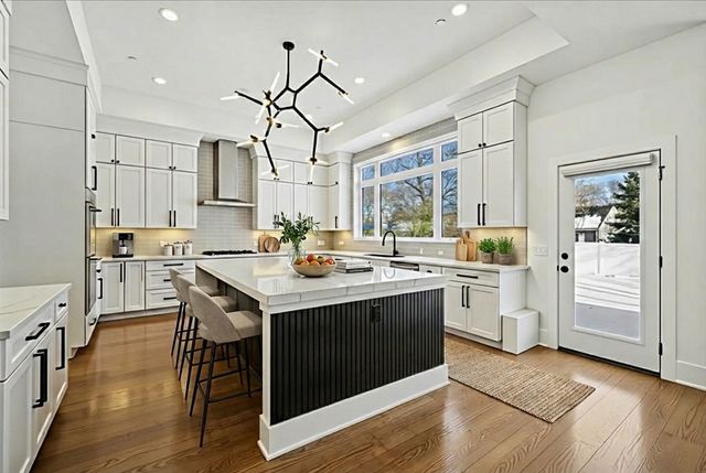 1443 Church Street, Northbrook, IL 60062