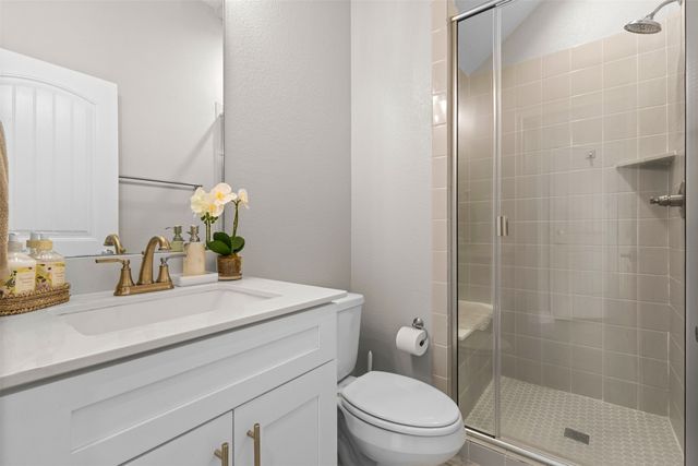 140 Highgate Drive, Venus, TX 76084