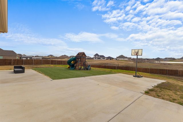 140 Highgate Drive, Venus, TX 76084