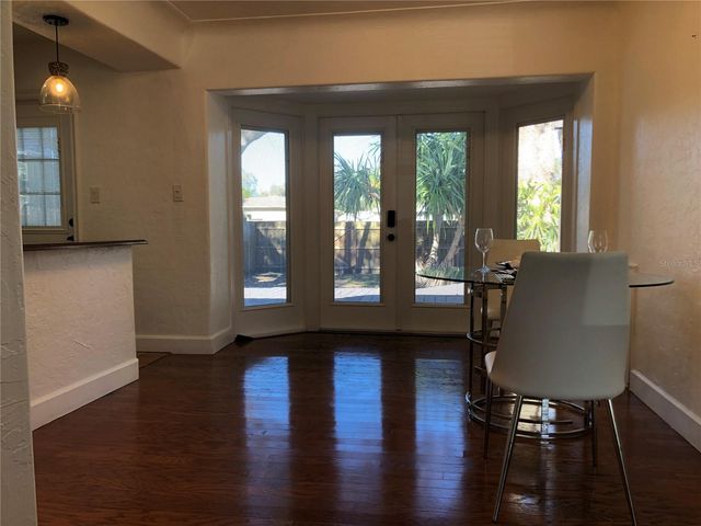 5253 2ND AVENUE N, St Petersburg, FL 33710