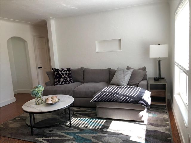 5253 2ND AVENUE N, St Petersburg, FL 33710