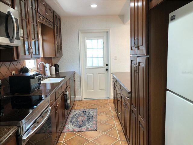 5253 2ND AVENUE N, St Petersburg, FL 33710