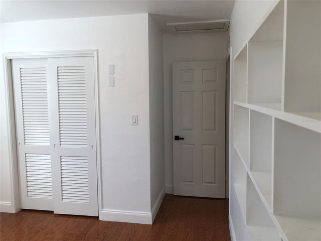 5253 2ND AVENUE N, St Petersburg, FL 33710