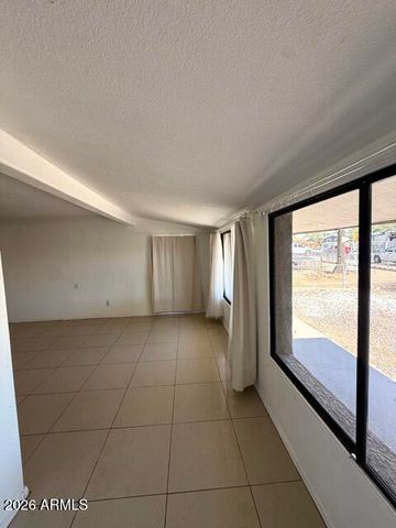 8022 E 6TH Avenue, Mesa, AZ 85208
